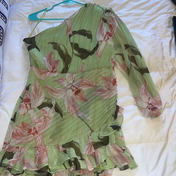 Express Green Floral One Shoulder Wrap Romper - Picture 4 of 5